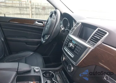 2015 Mercedes-Benz Ml 350 4Matic z USA, uszkodzony, nr VIN 4JGDA5HB1FA506811